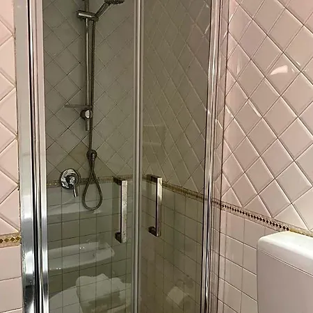 Frühstückspension Sethare 4*
