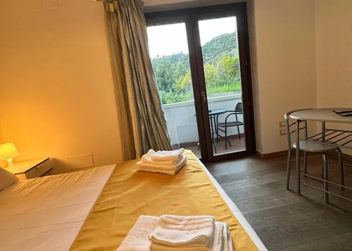 Sethare Nocleg ze śniadaniem 3*